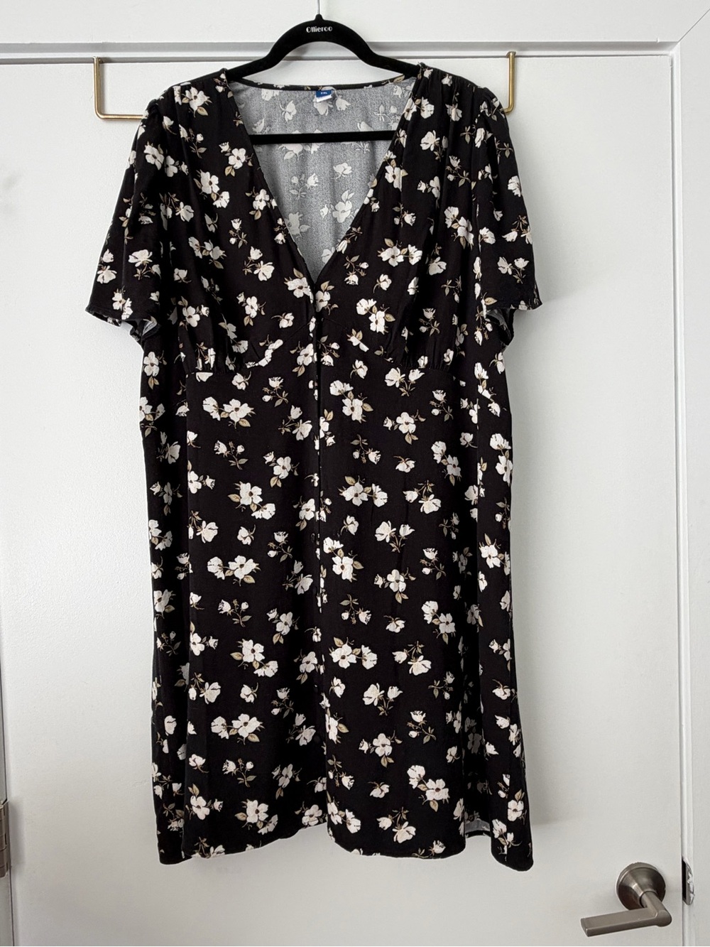 Old Navy Black Floral V-Neck Button Front Mini Dress